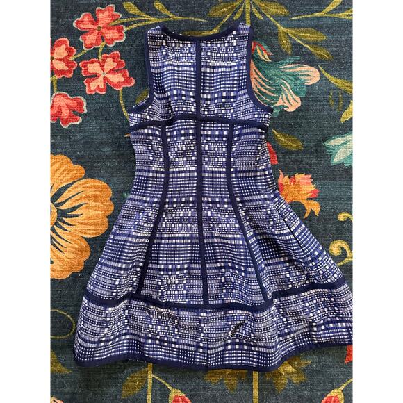 Anthropologie Sleeveless Sculpted Mini Dress Size 0 - Picture 7 of 10